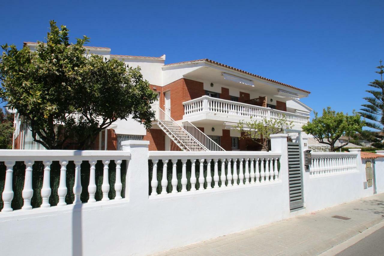 Casa Rosales 3 Apartment Кембрилс Екстериор снимка